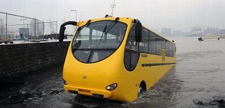 Autobus amphibie